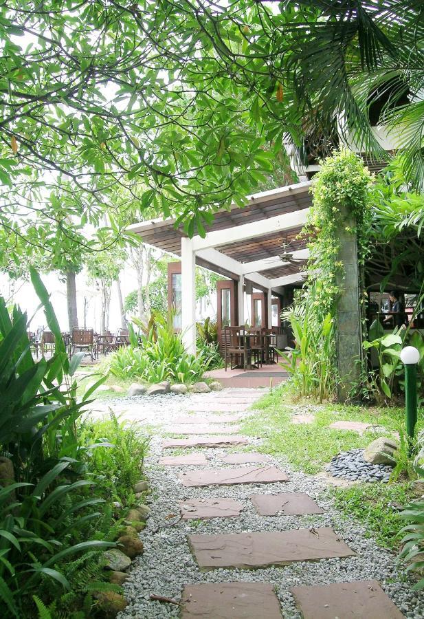 Frangipani Langkawi Pantai Cenang (Langkawi)
